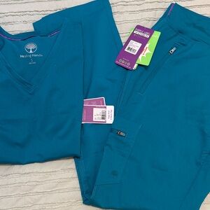 Healing Hands Vibrant Blue Scrub Set